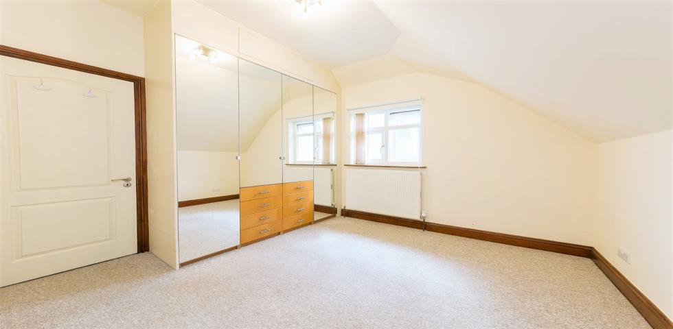 			LET, 2 Bedroom, 1 bath, 1 reception Flat			 Park Drive, GOLDERS GREEN